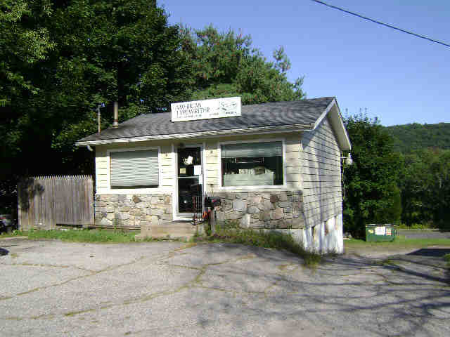 Building photograph for 110 PARK LN RD